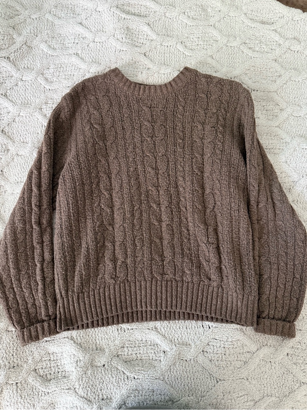 Hollister Cable Knit Crew Sweater in Taupe Brown